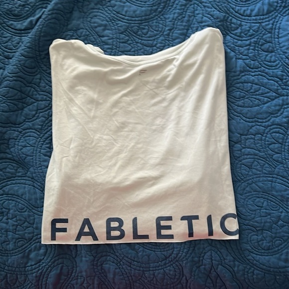 Fabletics Blake ultra cropped t shirt - Picture 3 of 3